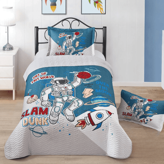 ASTRONAUT PRINTED KIDS BEDSPREAD