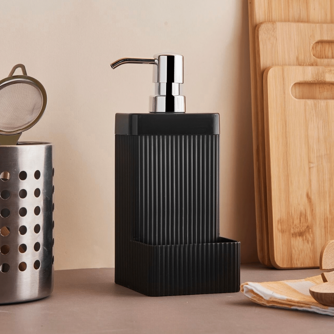 STELLA SOAP DISPENSER WITH A POCKET