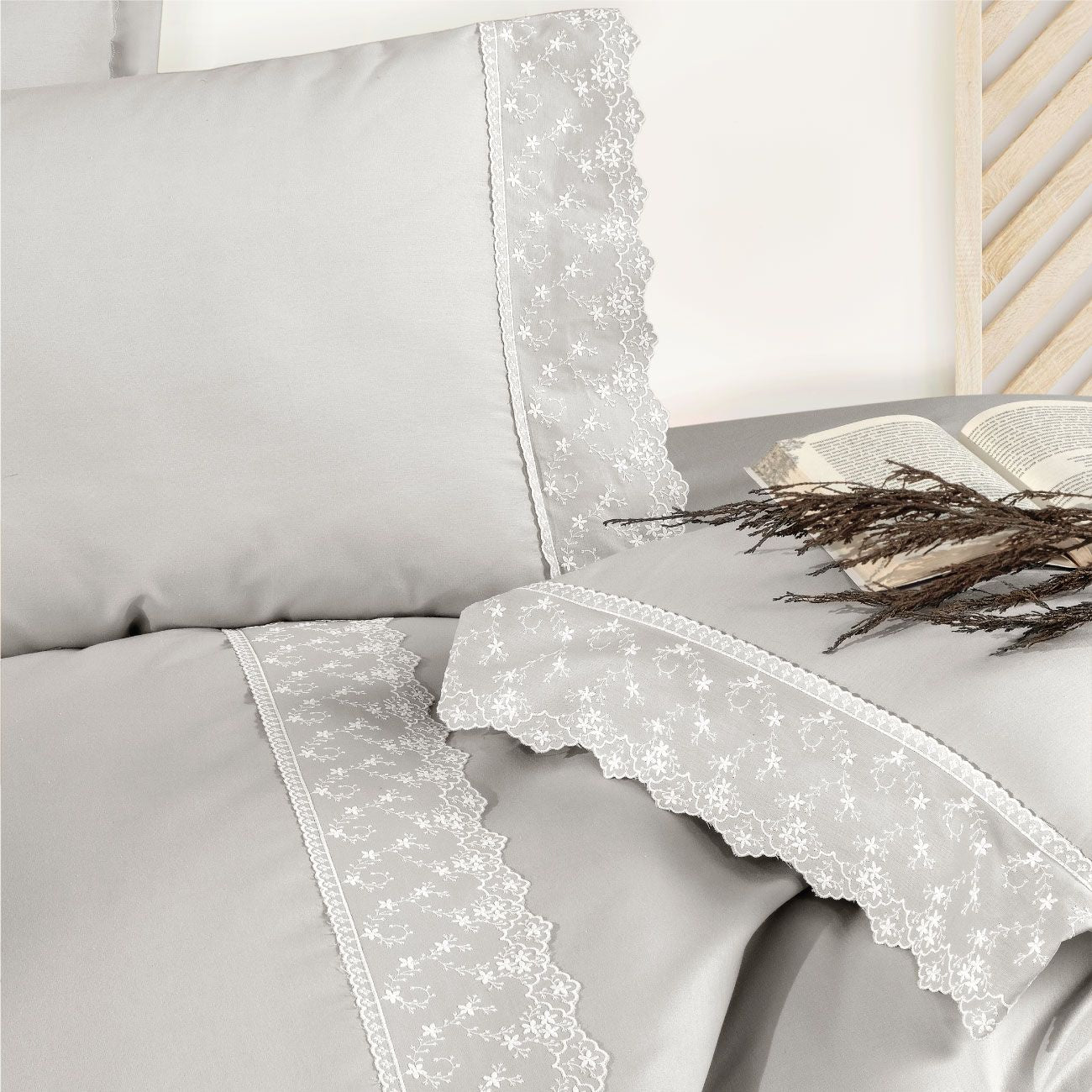 CLASY BRITTA EMBROIDERED BED SET 6 PIECES