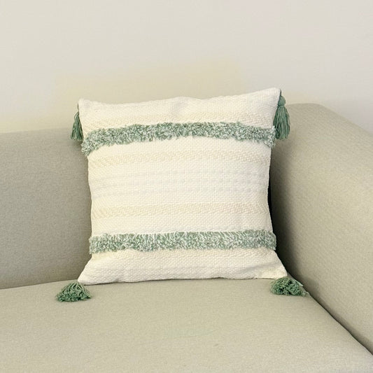 HELOP CUSHION WITH TASSELS