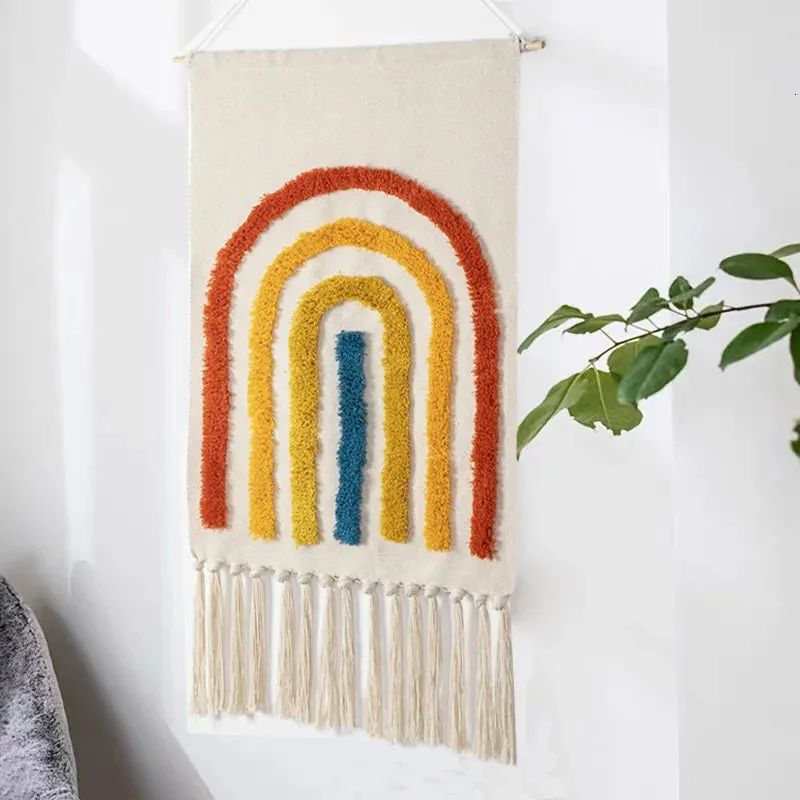 BOHO U-SHAPE WALL HANGING ART WITH TASSELS