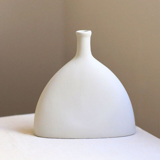 CERAMIC STYLE WHITE VASE