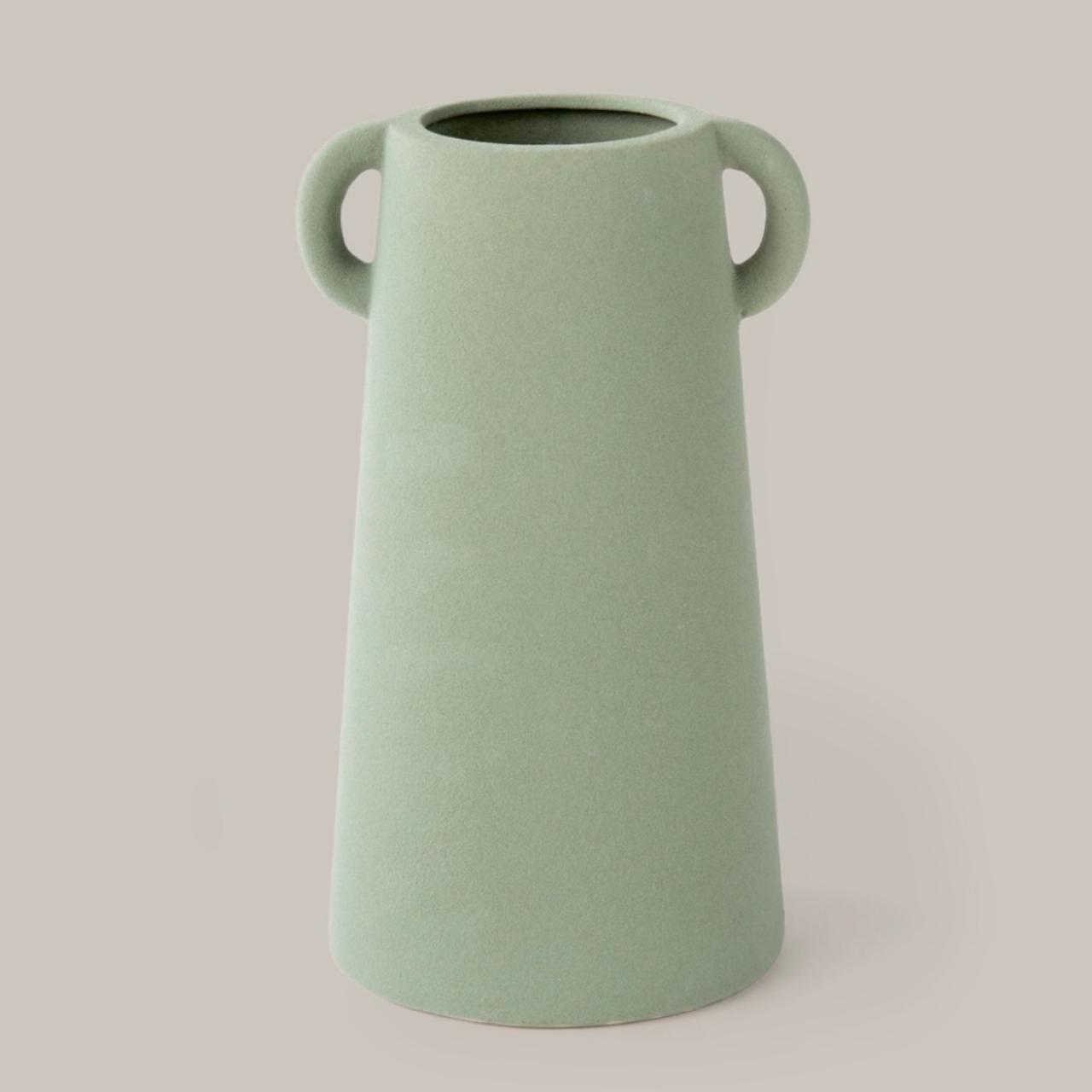 CERAMIC MINT VASE